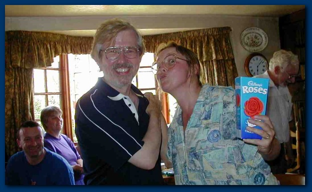 600x360 pixels (99K)