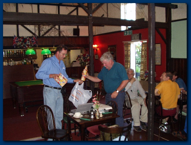 600x449 pixels (135K)