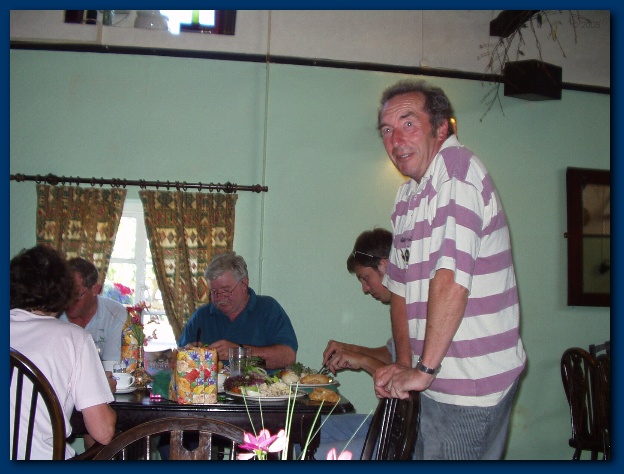 600x449 pixels (116K)