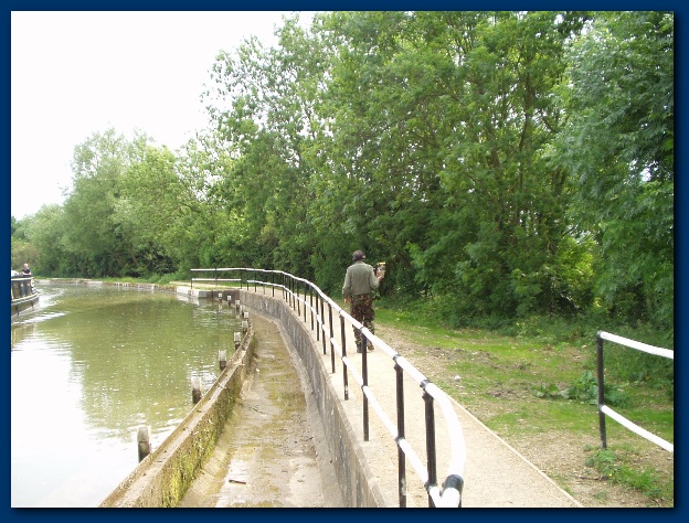 600x449 pixels (164K)