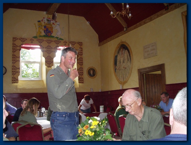 600x449 pixels (116K)