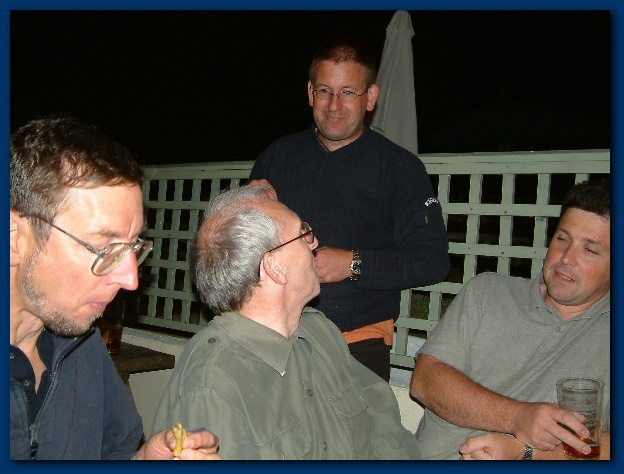 600x449 pixels (106K)