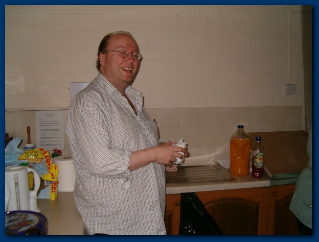 600x449 pixels (93K)