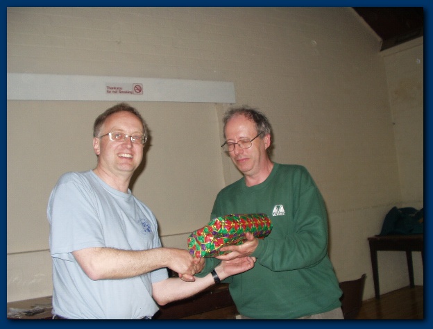 600x449 pixels (82K)