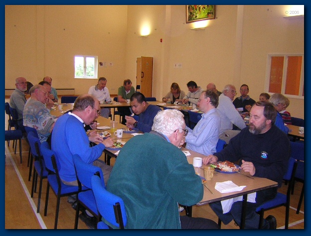 600x449 pixels (122K)