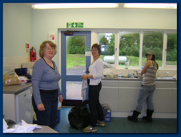 600x449 pixels (102K)