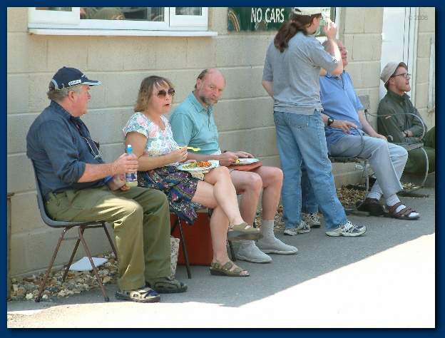 600x449 pixels (132K)