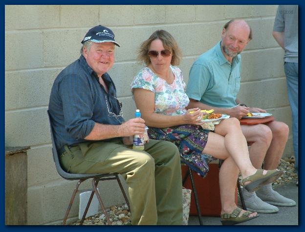 600x449 pixels (132K)