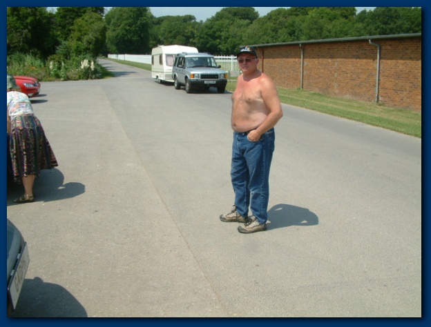 600x449 pixels (101K)