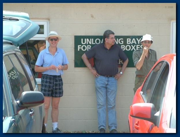 600x449 pixels (98K)