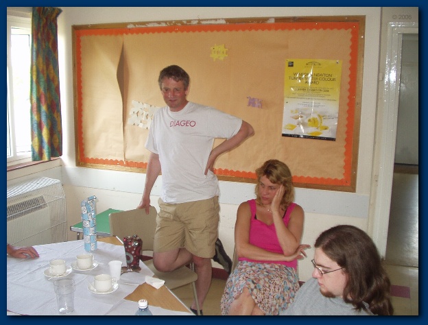 600x449 pixels (110K)