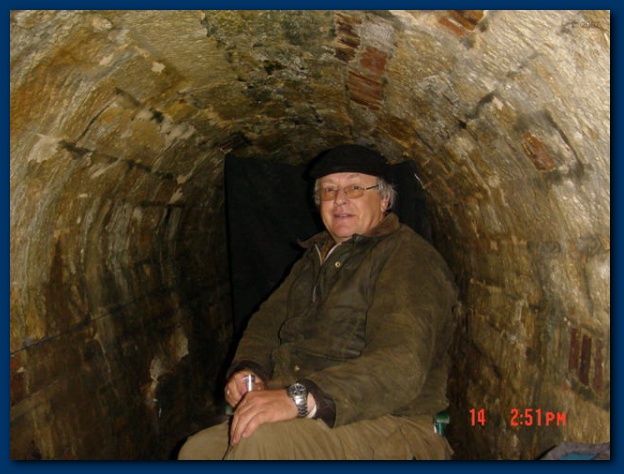 600x449 pixels (108K)