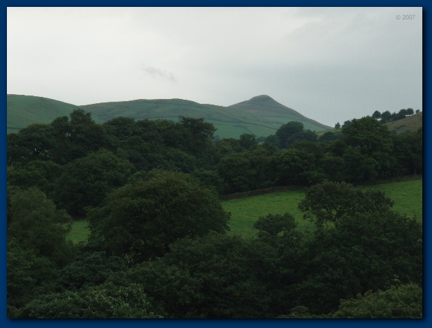 600x449 pixels (86K)