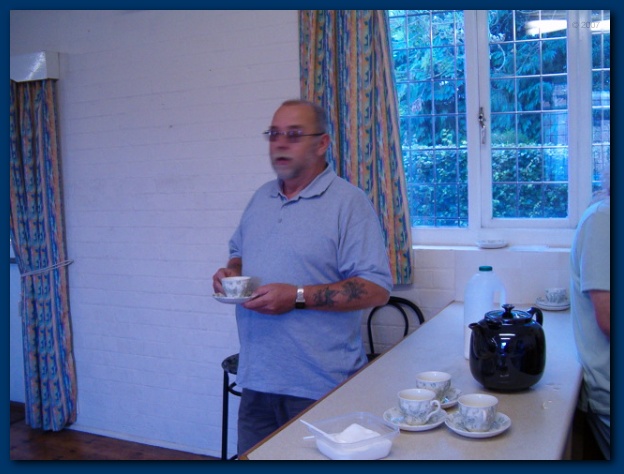 600x449 pixels (102K)