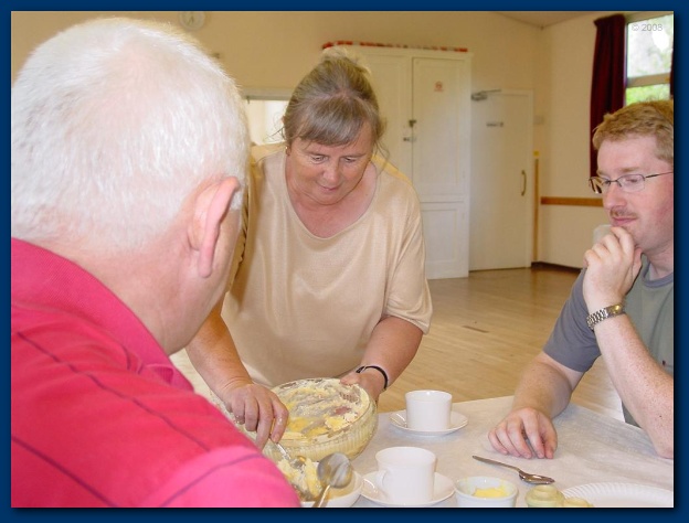 600x449 pixels (88K)