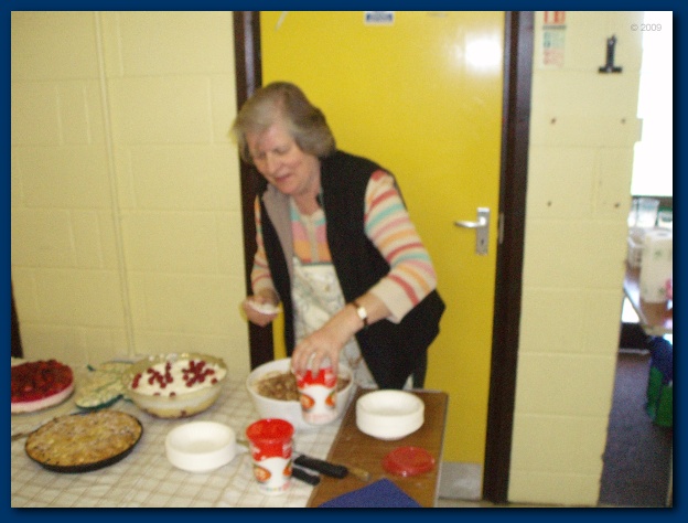 600x449 pixels (98K)