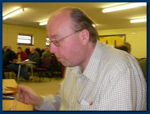 600x449 pixels (122K)