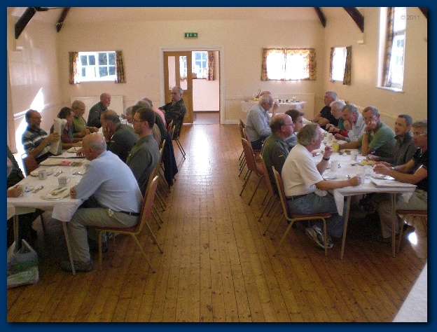 600x449 pixels (136K)