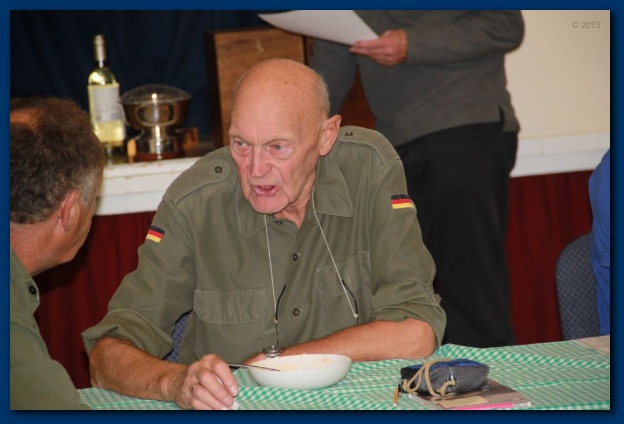 624x424 pixels (78K)