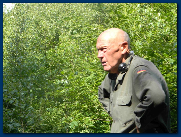 624x474 pixels (185K)