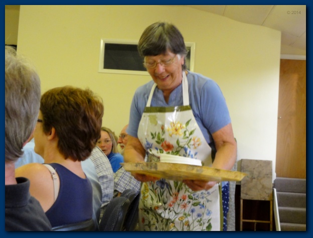 624x474 pixels (87K)