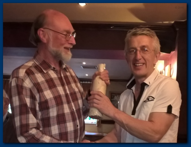 624x482 pixels (82K)