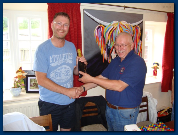 624x474 pixels (106K)