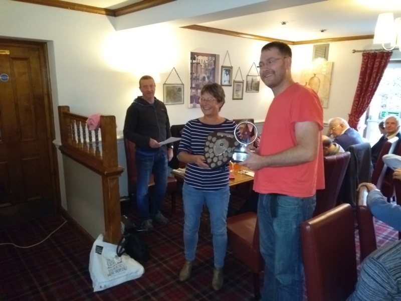 800x600 pixels (125K)