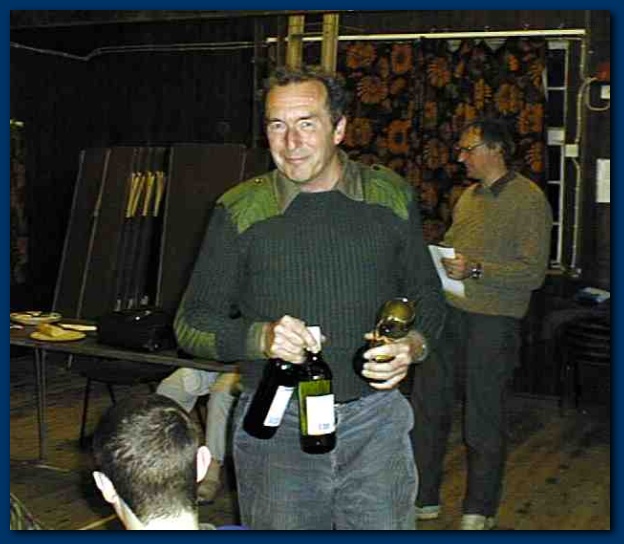 600x519 pixels (107K)